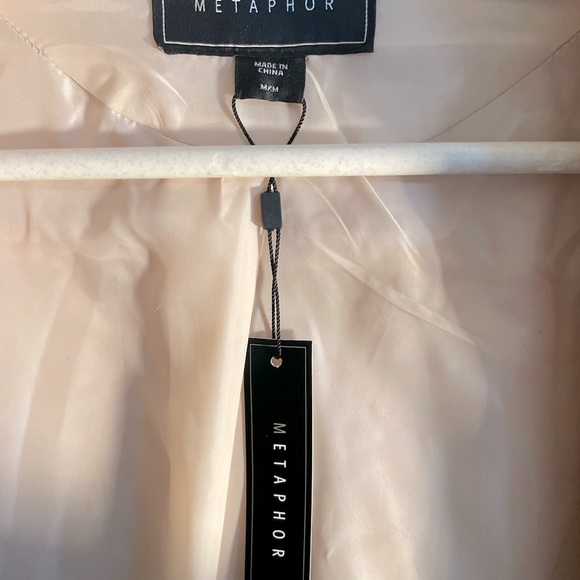 NEW Metaphor Soft Pink Faux Fur Coat. Size Medium. Make An Offer. - Picture 7 of 9